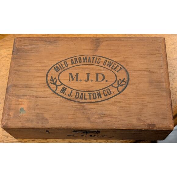 Antique Wooden Dominos with Lion and Cigar Box - Picture 2 of 8